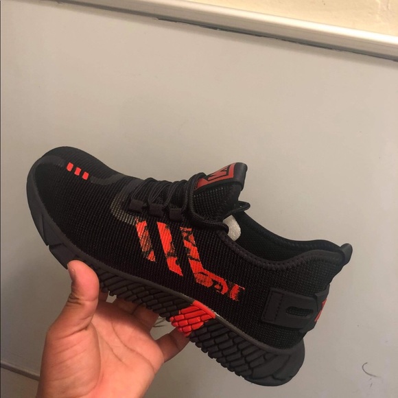 Safe shoes for man with steel toe shoes - Picture 5 of 6